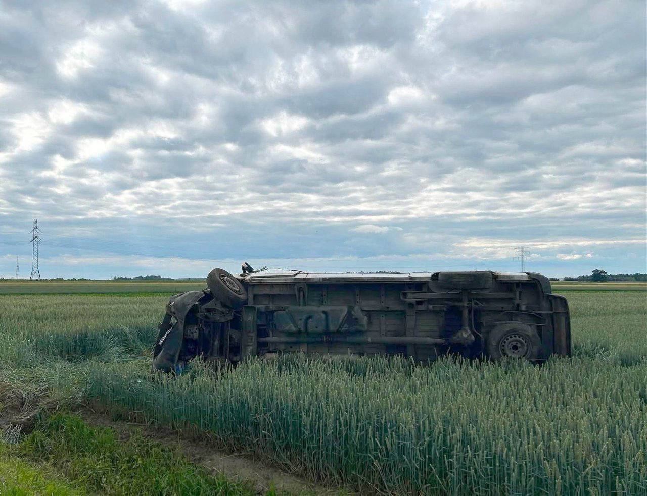 Wypadek busa między Strzelcami a Dolną